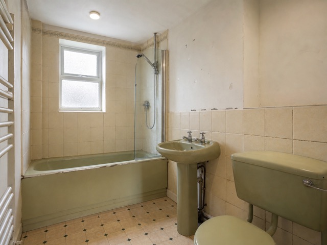 Concept image of the compact bathroom before renovation